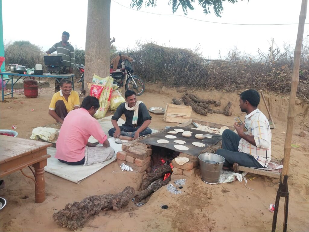 Villagers making scrumptious rotis in a different way in village Magau of rural area of ​​Churu district
