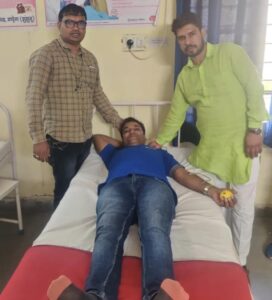 Blood donation camp organized at CHC on the fifth death anniversary of late Ramesh Lamoria, youth donated blood with enthusiasm