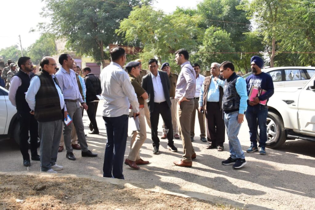 District Collector Sihag reviewed the arrangements at the counting site, gave instructions