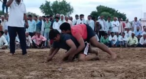 In the sports competition organized in Gowali, Chainpura won the Kabaddi competition and Monica from Rohtak won the wrestling competition.