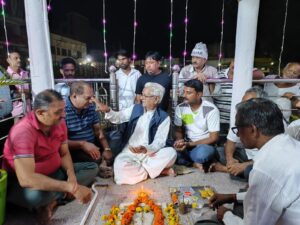 Jagran organized in Guman Park in mandrella, bhajans were sung throughout the night
